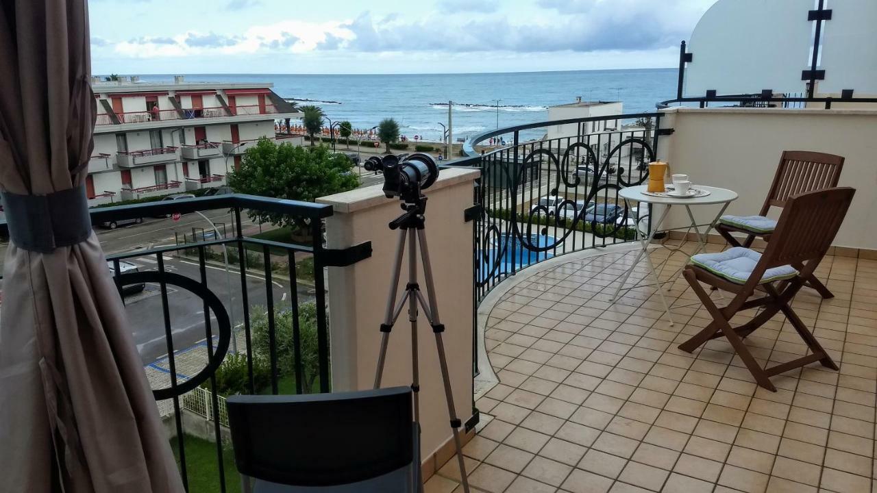 Ferienwohnung Penthouse On The Adriatic Sea Martinsicuro Exterior foto
